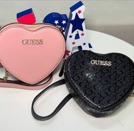 Muñequera de Corazon (Incluye Caja) Gue/ss WXL-300