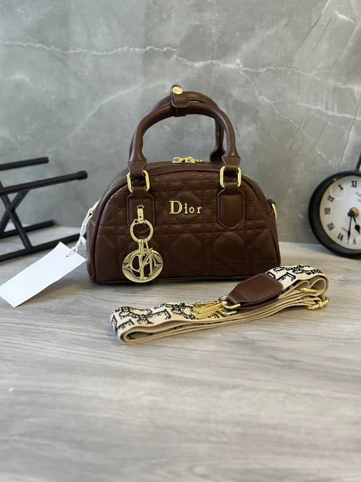 Bolsa Crossbody C/ Di-or para dama MN5227