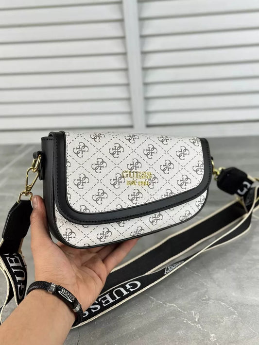 Bolsa Con caja GUES:S 7247 incluye caja y certificado