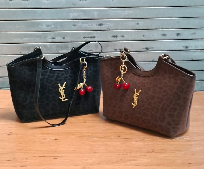 Bolsa Tote Sain/t Lauren/t 820 / 8840 (no incluye llavero)